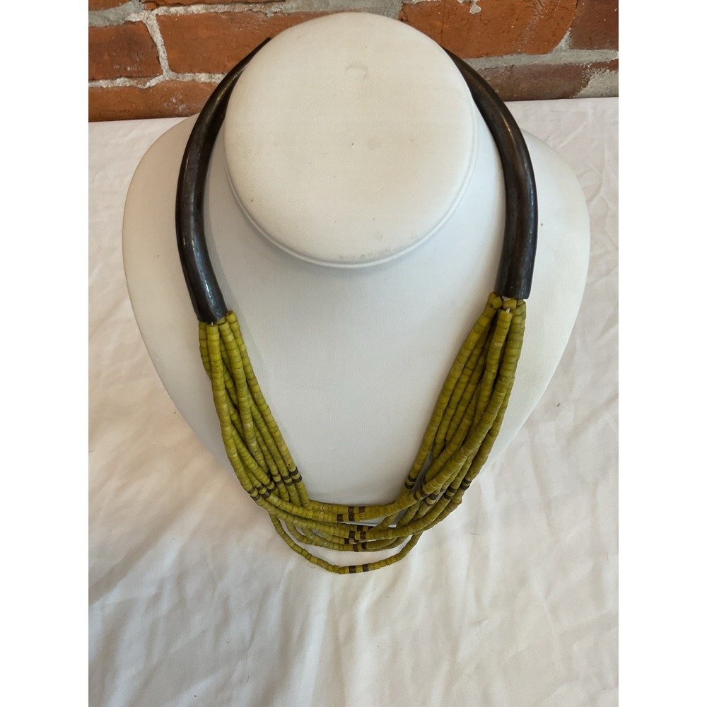 Green Multistrand‎ Beaded Necklace Wooded Chunky Boho Hook Clasp Vintage African